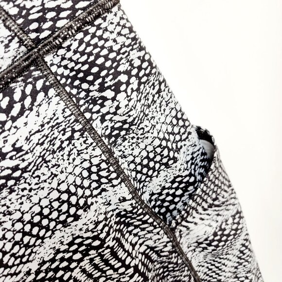 Lululemon Fast Free Size 8 Tight II Nulux Women’s 2 Gray Swerve Vapor Metal - Picture 7 of 12